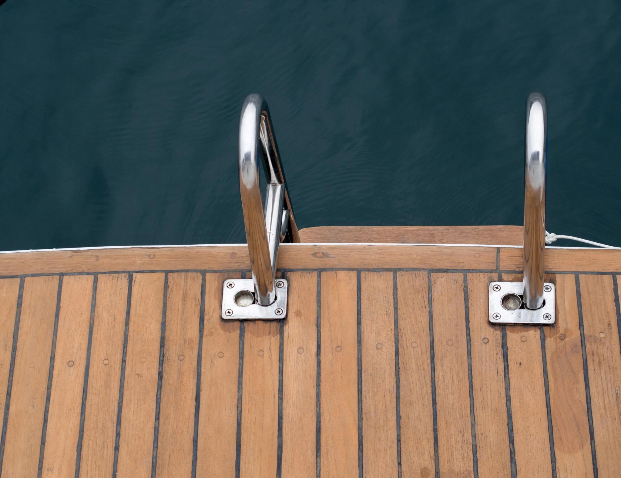 Réparation Gel Coat sur bateau à Ajaccio